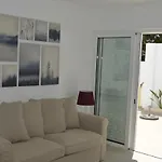 Moradia Nova E Completa A 350 Mtrs. Semesterbostad Vila Nova de Cacela